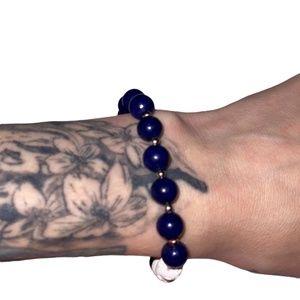 Dark blue crystal bracelet/essential oil diffuser